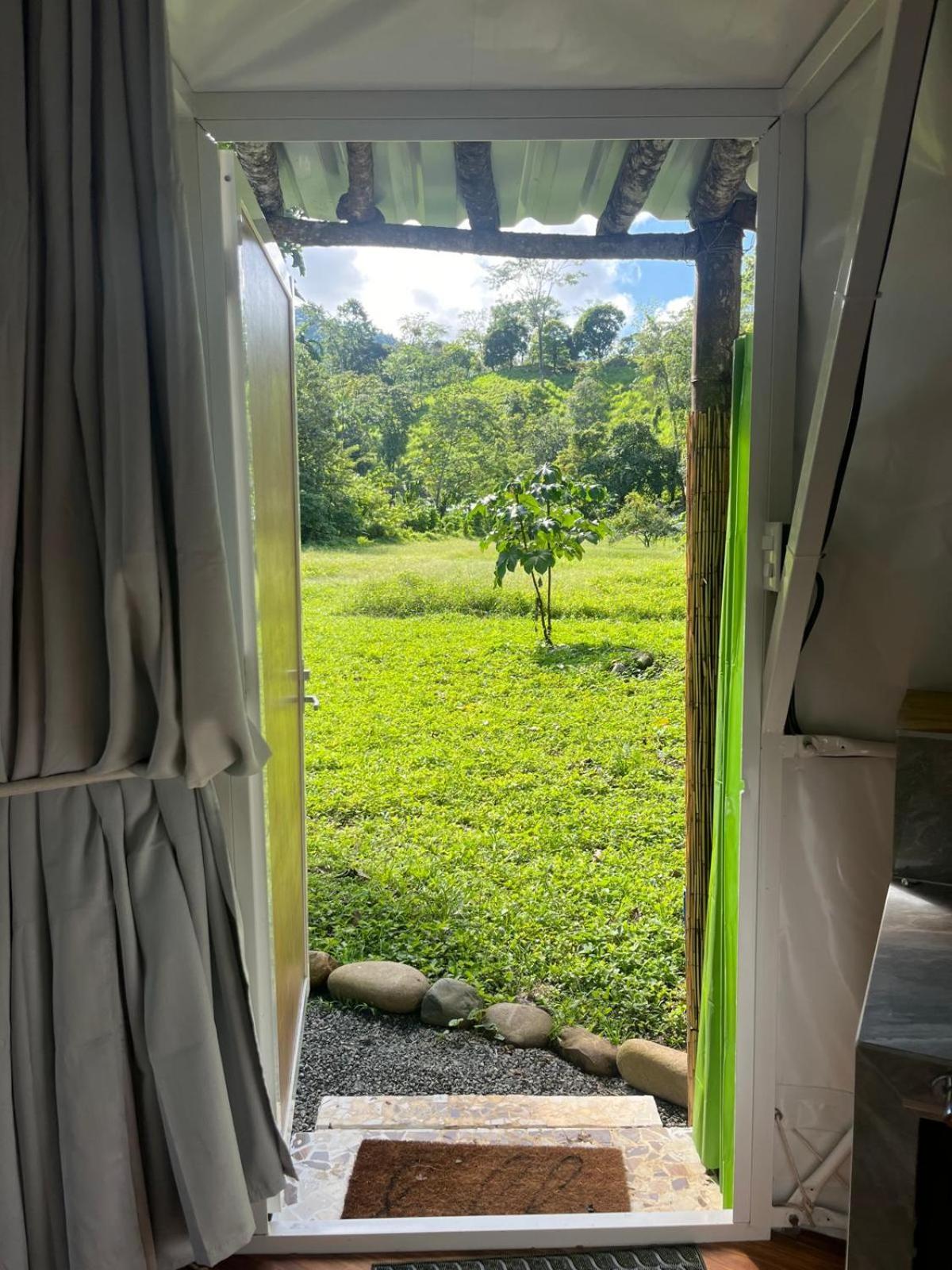 La Comarca River Glamping Dome Near Manuel Antonio Cameră foto